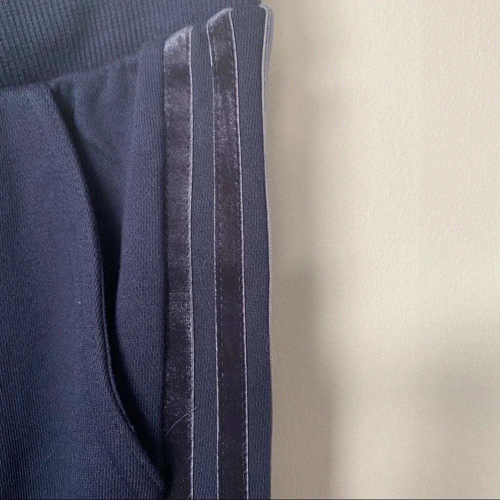 Adidas 3 striped sweat pants - Picture 8 of 8